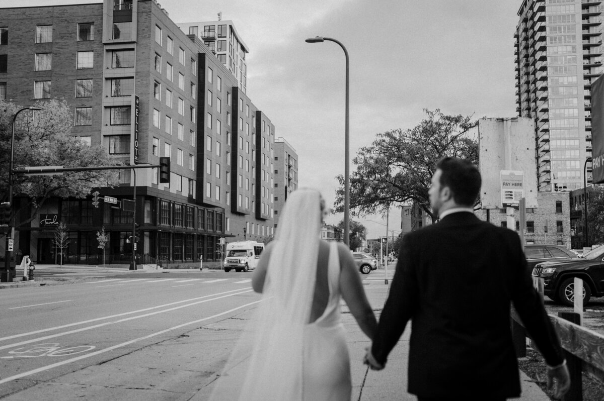 bride-groom-walking-in-minneapolis
