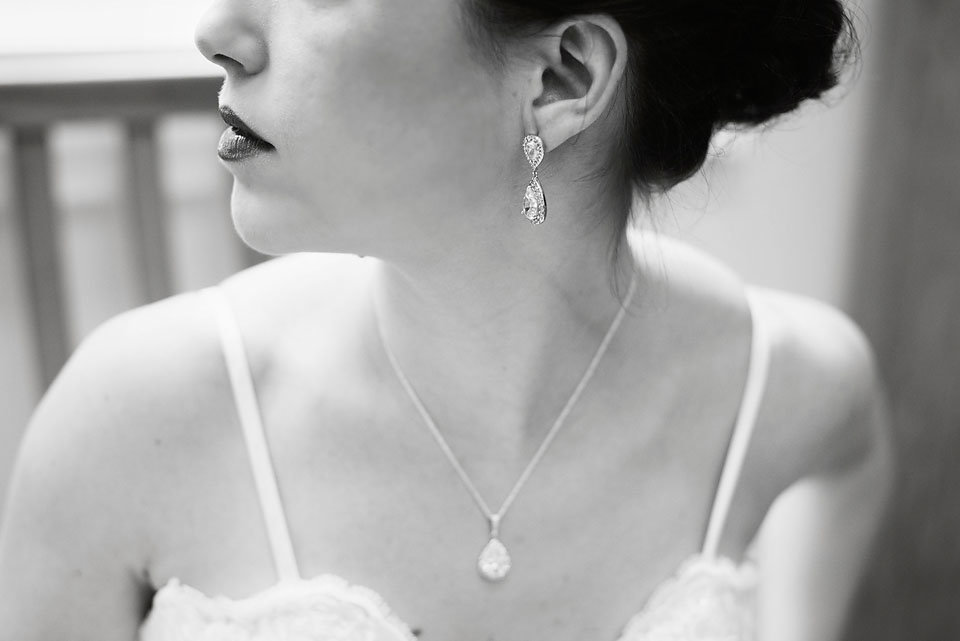 bride_earring_necklace_details