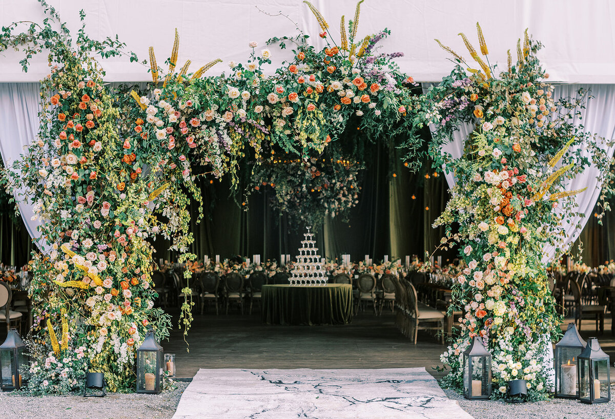 christymichaelglimpse0804