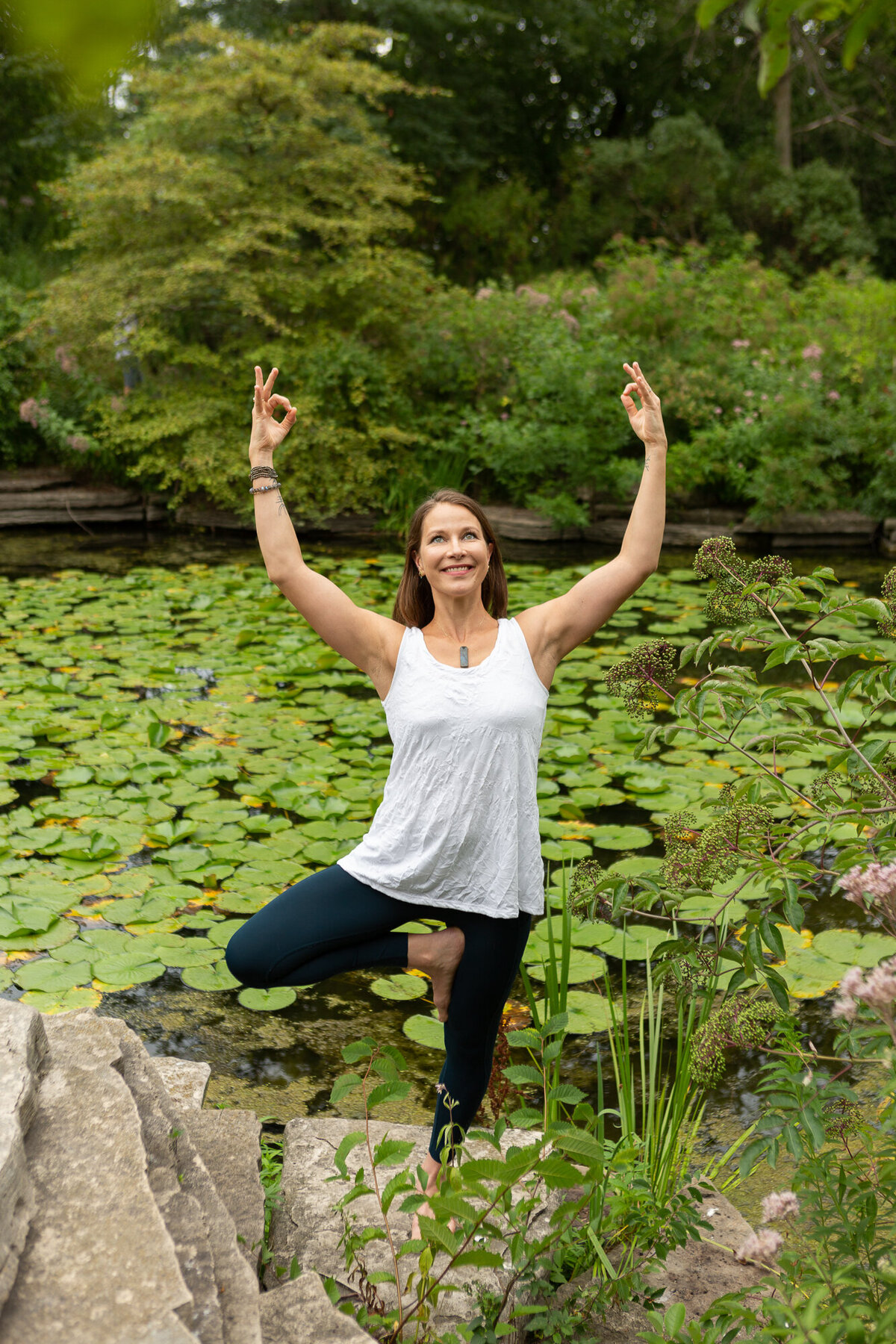 Lindsay-Yoga-Meditation-Teacher-Brand-Photos-Chicago-04