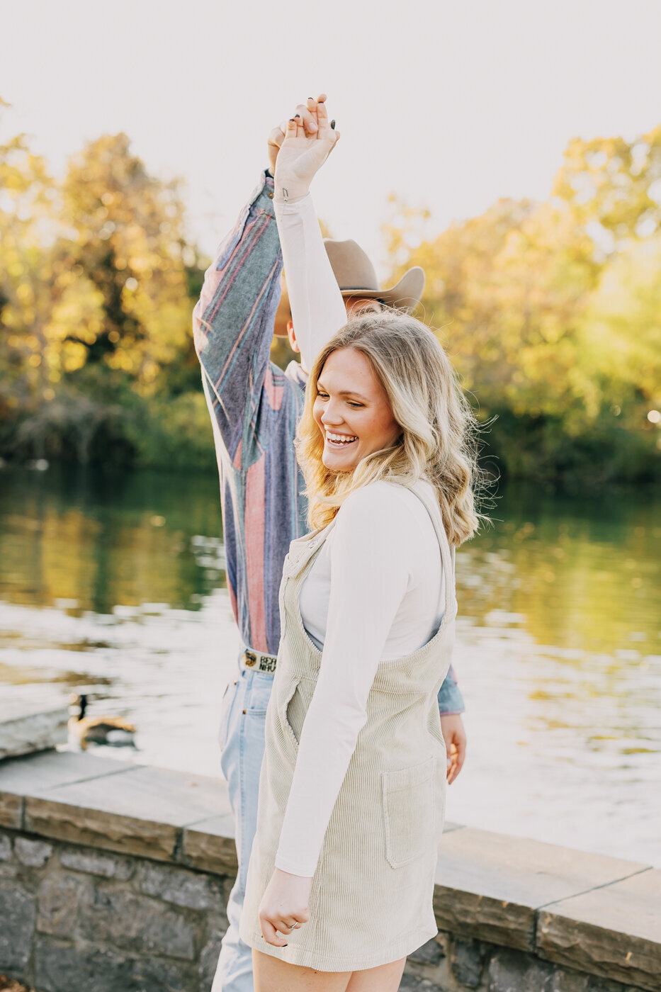 Centennial Park Engagement Session 14