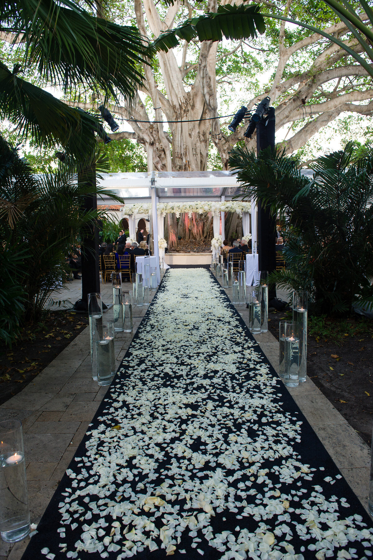 00030-art-deco-glam-wedding-fisher-island-club-miami-chris-weinberg-events