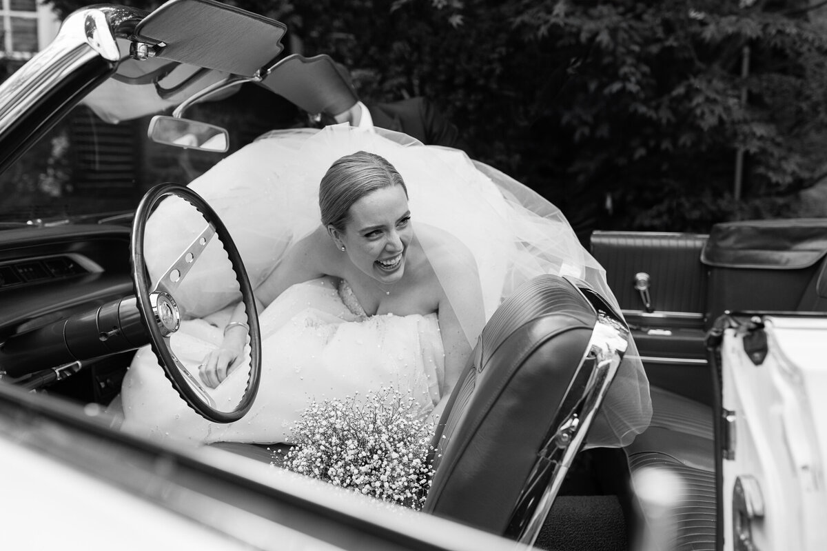 TARA_MCMULLEN_Film_Digital_Wedding_Photographer-350
