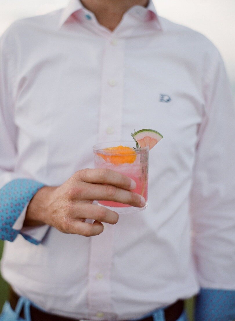 Style-Me-Pretty-Island-Dinner-Party-Dasfete-23
