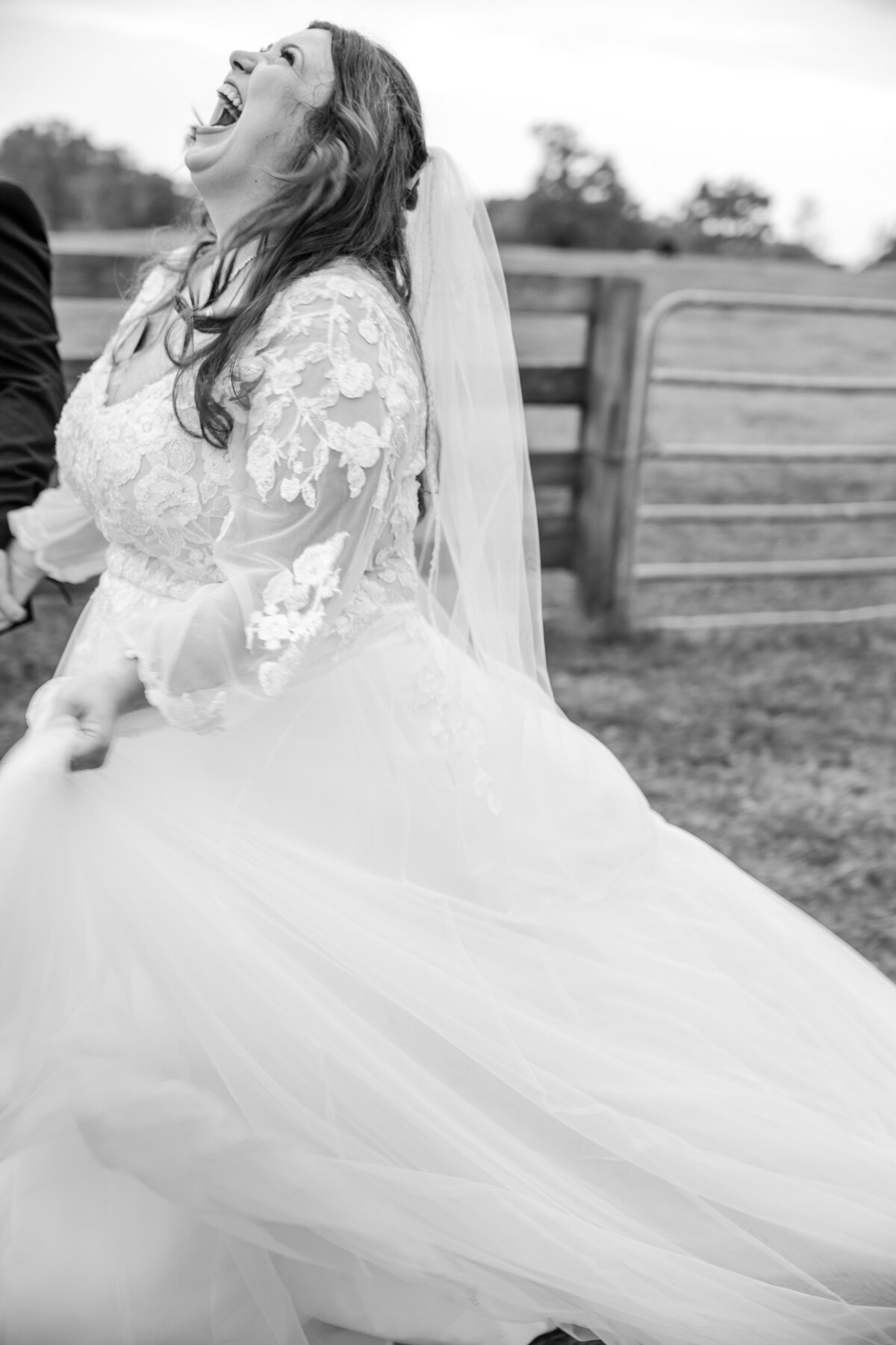 Bride + Groom Portraits-114 (1)