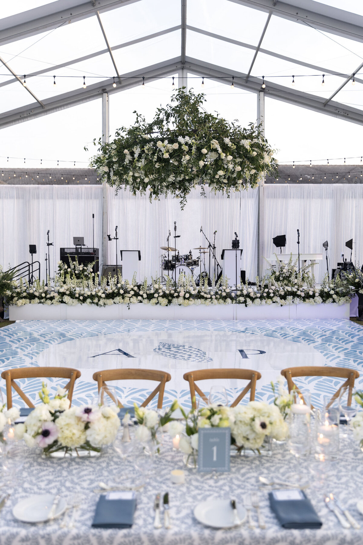 Palm Beach Jupiter Vero Beach wedding planner wedding design wedding coordination Florida wedding full service wedding planner full service wedding management South Florida wedding classic wedding design partial wedding planner destination wedding 37