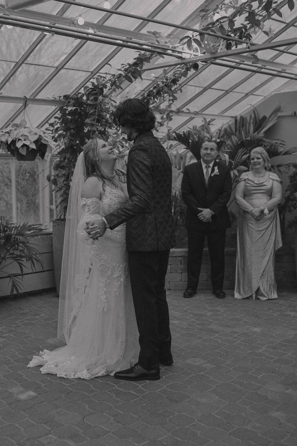 buffalo-wedding-photographer-brittany-and-nic.89