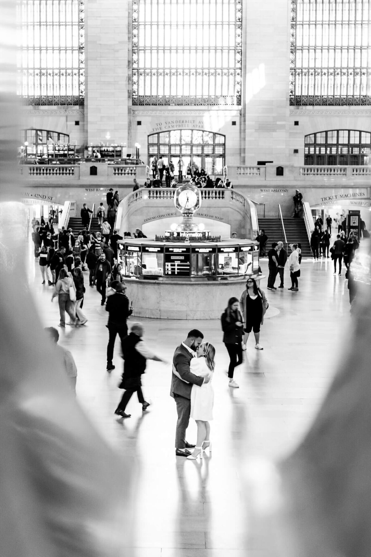 New-York-City-Fall-Central-Park-Elopement-NYC-Destination-Wedding-Photographer-Dylan-Alyson-Grand-Central-Station-Main-Concourse-Busy-People-Walking-3