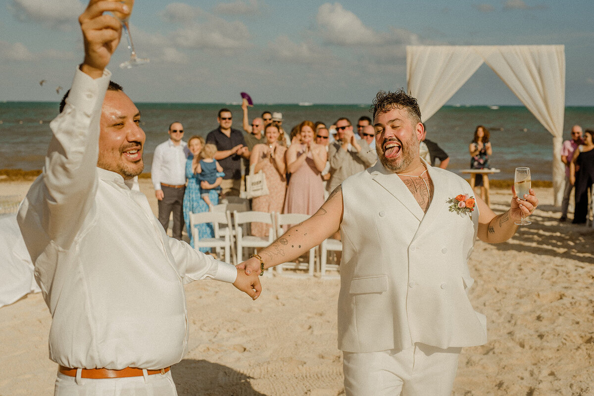 d-mexico-cancun-dreams-natura-resort-queer-lgbtq-wedding-details-ceremony-i-dos-36