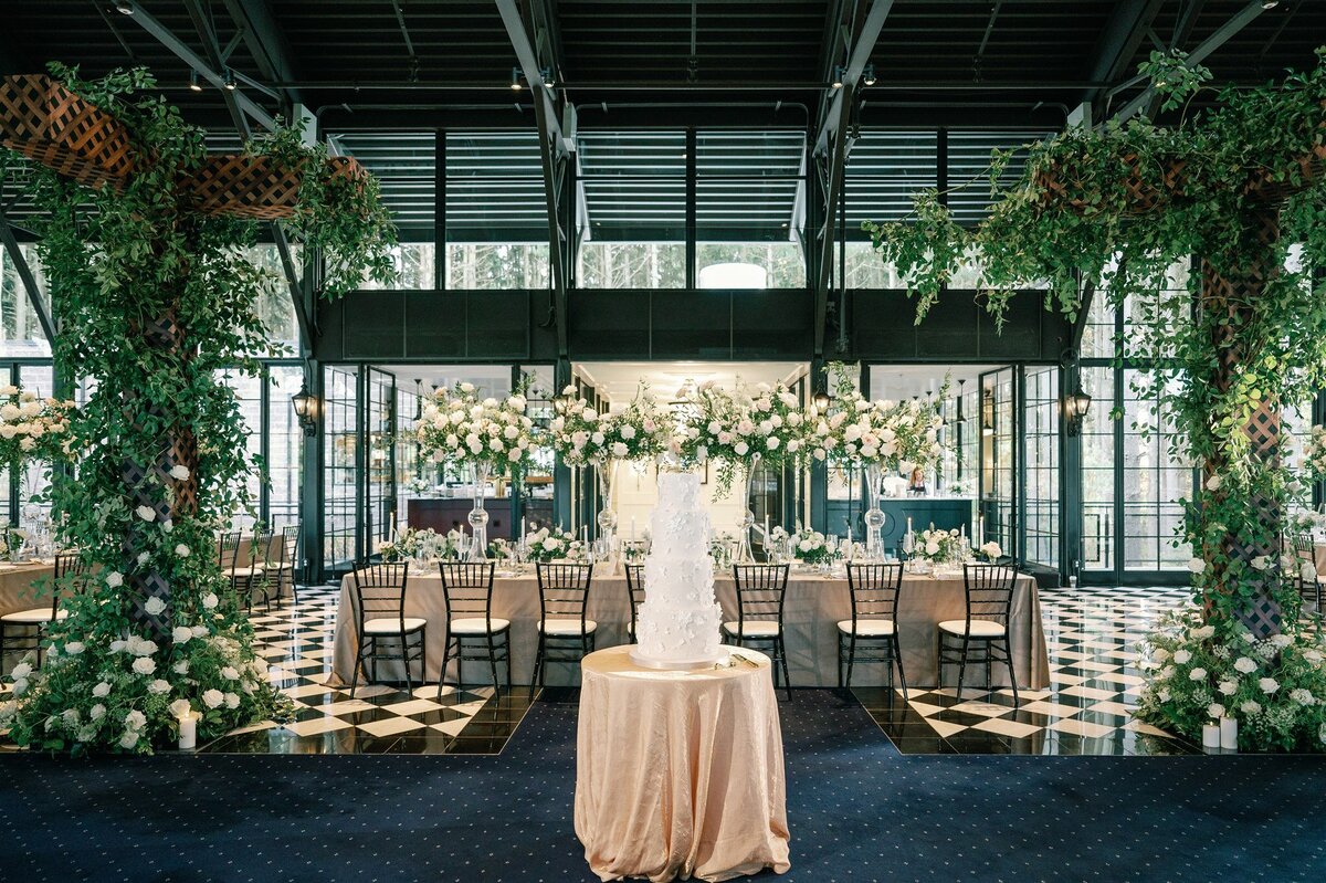 black-tie-wedding-classic-fun-vibes-shepherds-hollow-michigan-031