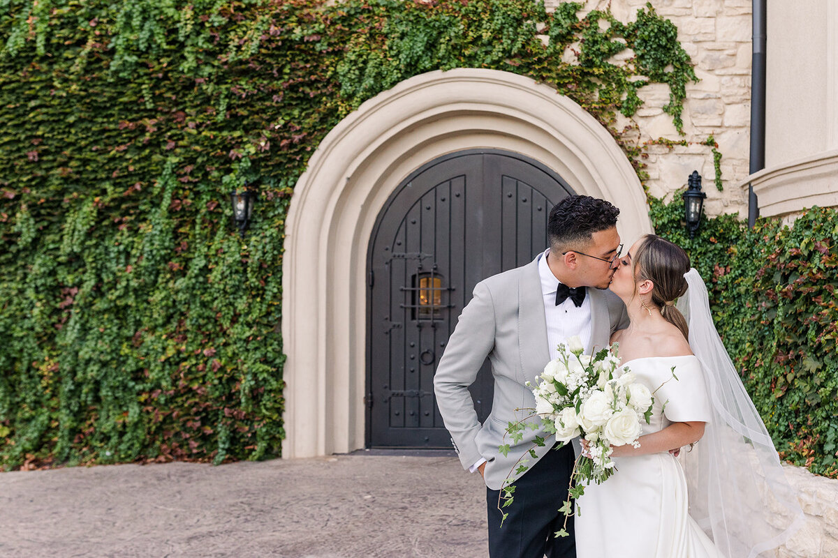 Lorena Ferraz and Gustavo Antonio Wedding _ Marissa Reib Photography _ Tulsa Wedding Photographer-805