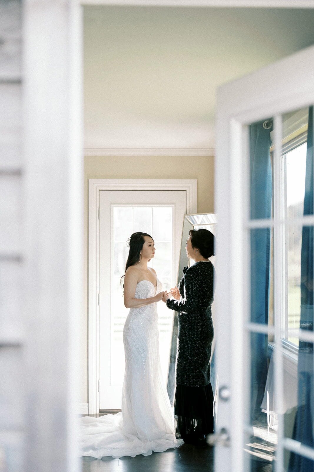 W11-Wedding-Photos-Caledon-Valley-Estate-Eleanor-and-Michael-2024-11-02-2500px-1063