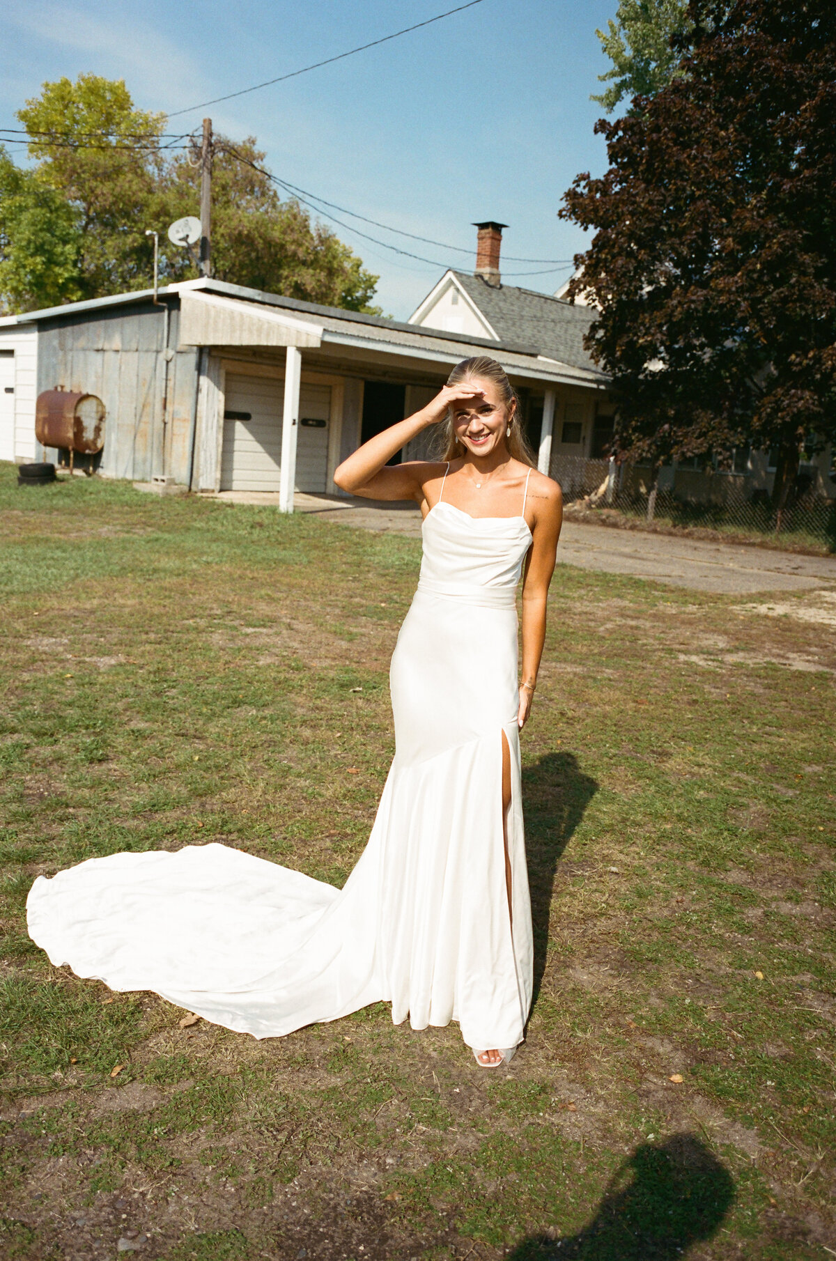 Backyard-Wedding-Rogers-MN-B&S-Will-DeGraw-Clever-Disarray-17