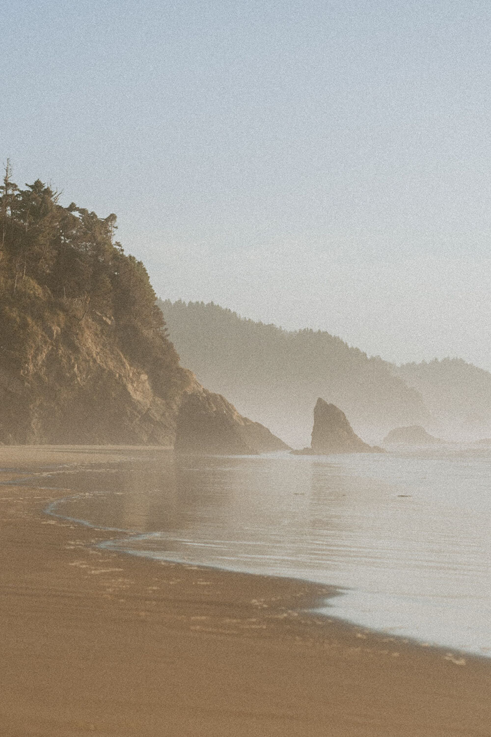 cannon-beach-senior-photography-by-emily-noelle-photo-13
