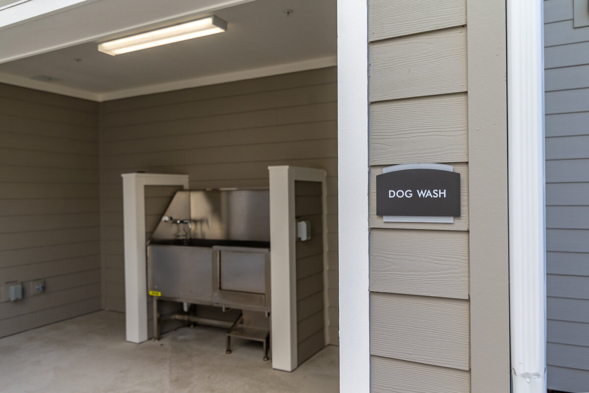 042324ROCHESTERPARK-130