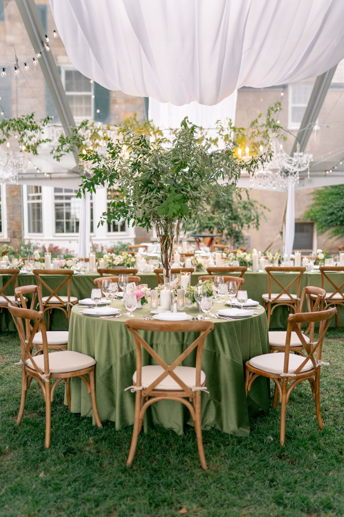 Savannah-Jamey-Country-Club-Buffalo-Summer-Wedding-31