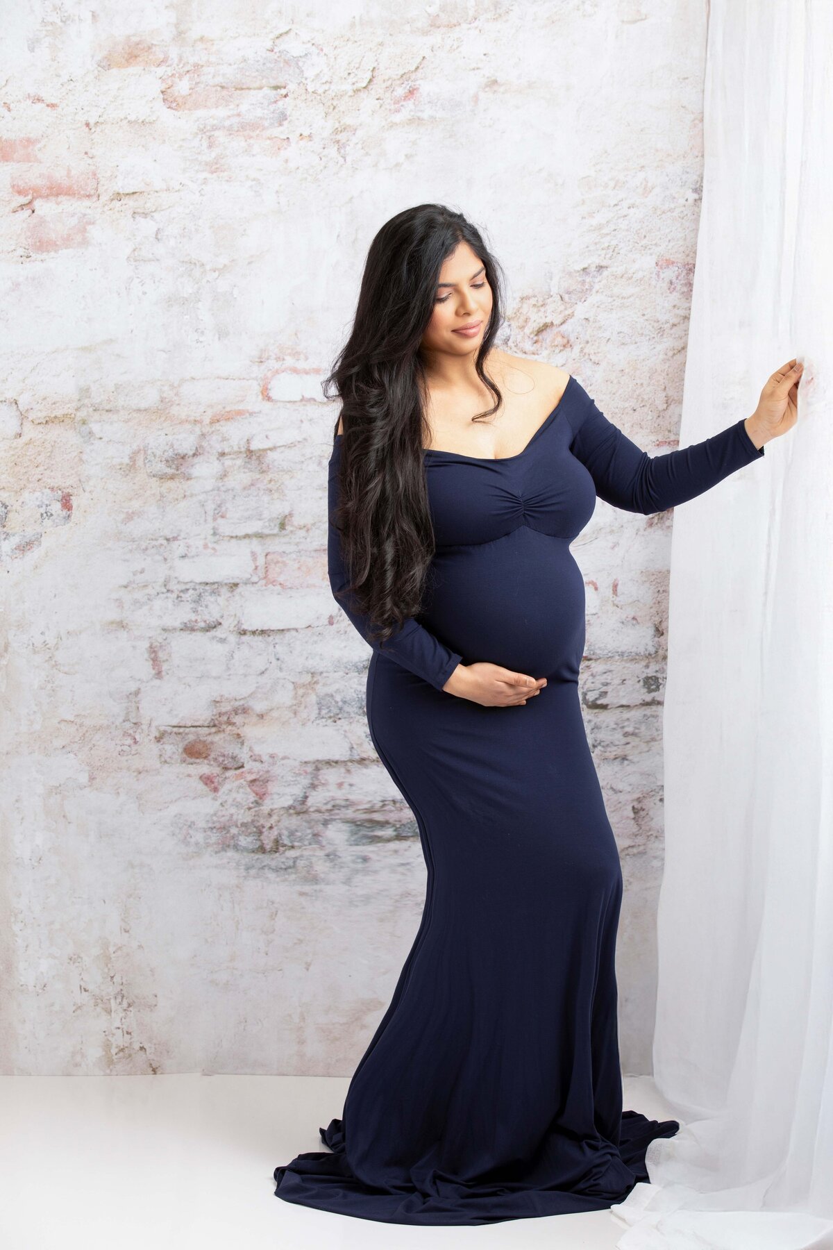 Phoenix maternity mom in blue gown