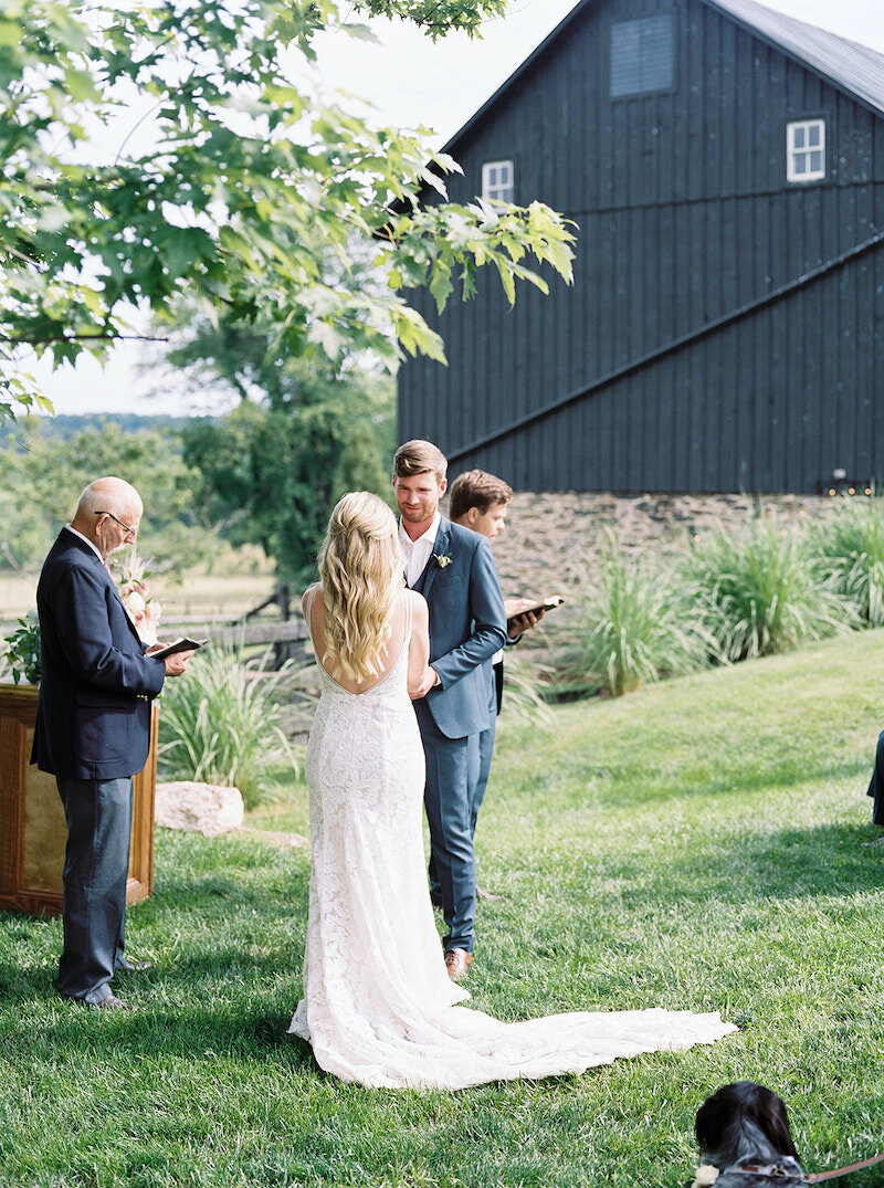 Romantic-barn-weddings-purcellville-va00040