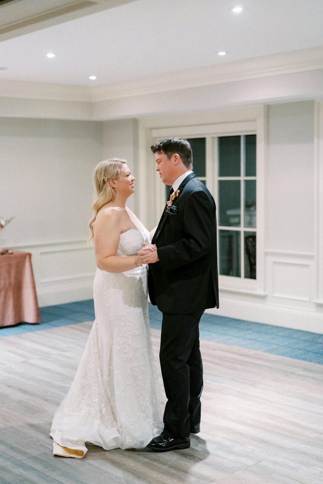 W5-Wedding-in-Oakville-Golf-Club-Shane-and-Katy-2023-10-14-2500px-1220