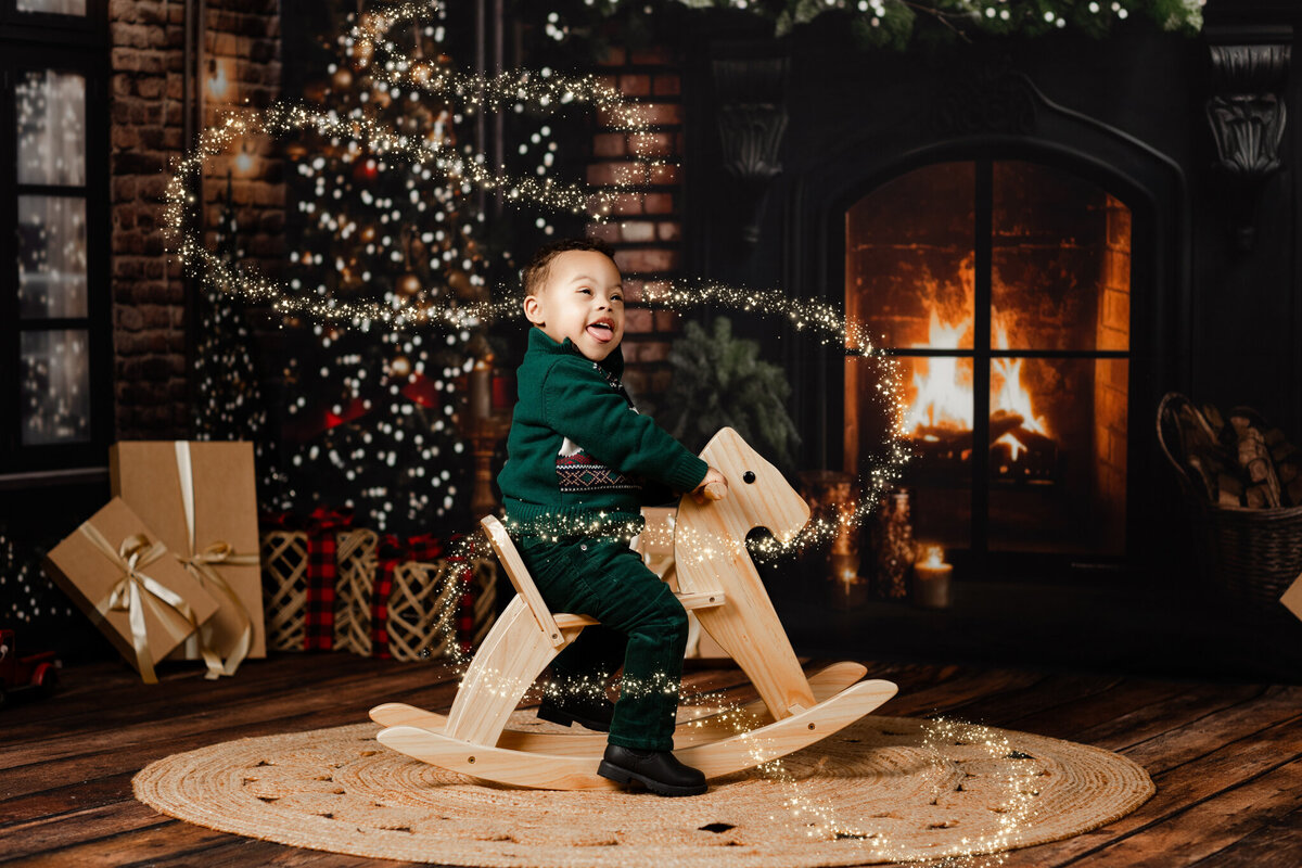 Best NWA holiday photographer, holiday portraits near me, Northwest Arkansas holiday photography, NW Arkansas holiday photos, NWA santa photos