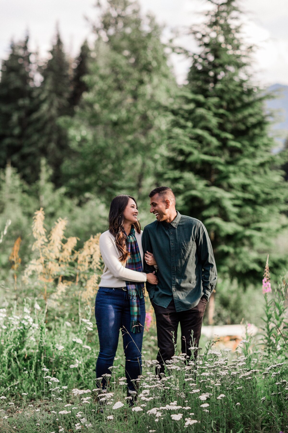 Gold Creek Pond Engagement_Megan Montalvo Photography_0012