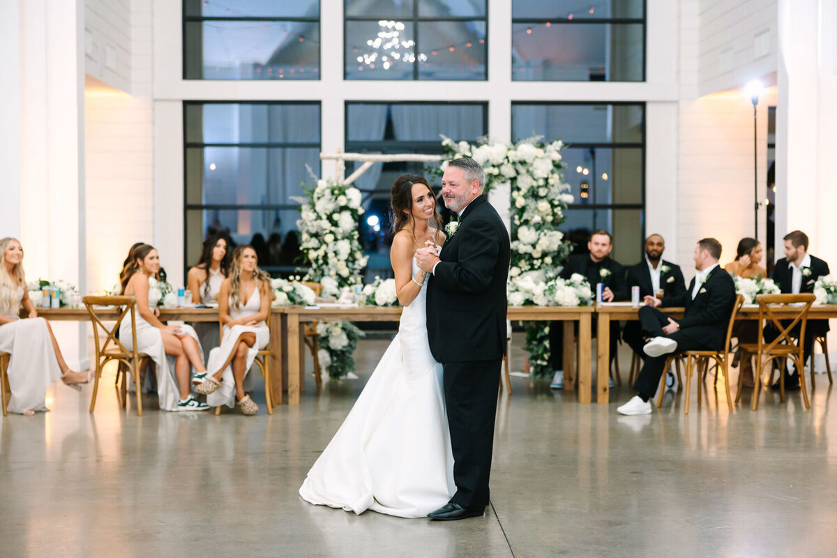 Sydney-and-Carsen-Luxury-wedding-in-Dallas-Texas-Bella-Vista-Wedding-Planning-024