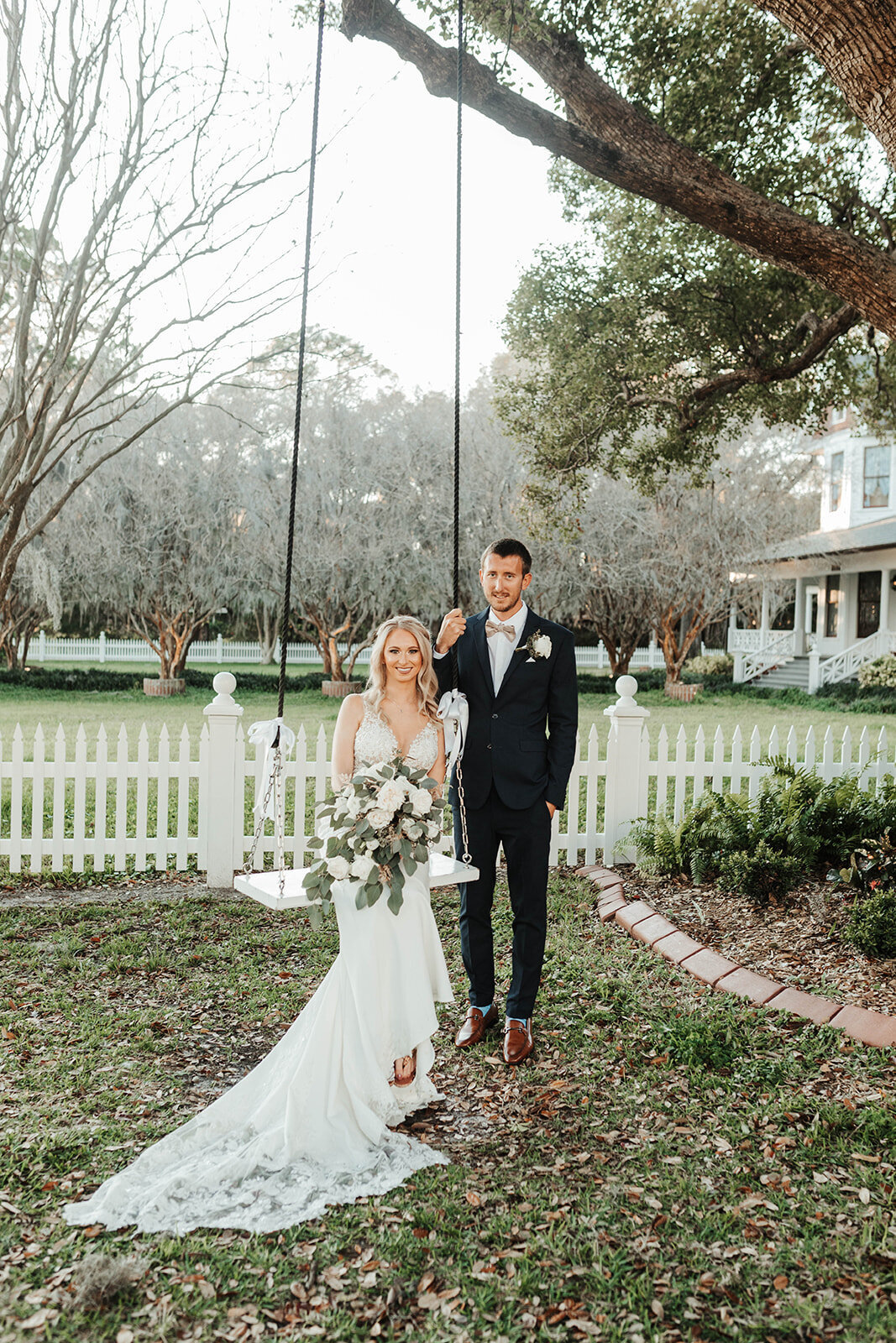 ashley-izquierdo-palmetto-bed-and-breakfast-florida-elopement-chantilly-chic-celebrations-1