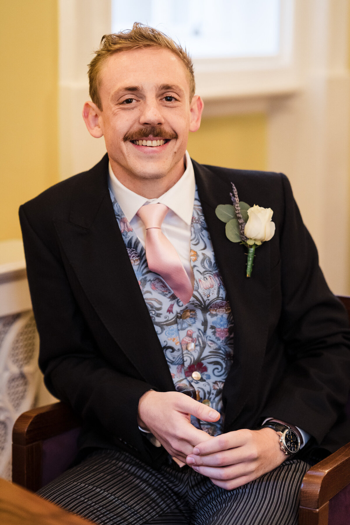 chelsea-old-town-hall-small-wedding-london-016