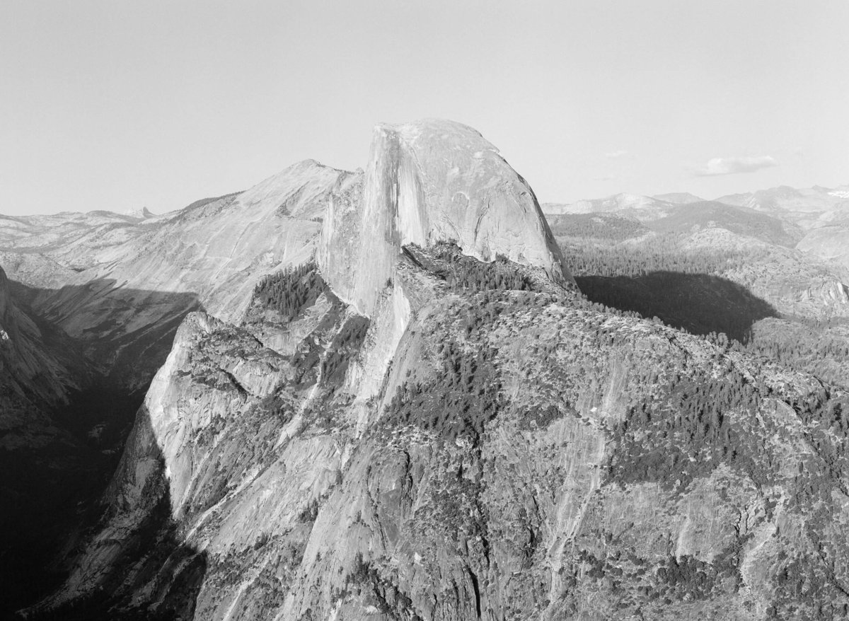 4-KTMerry-destination-engagement-Yosemite-mountains