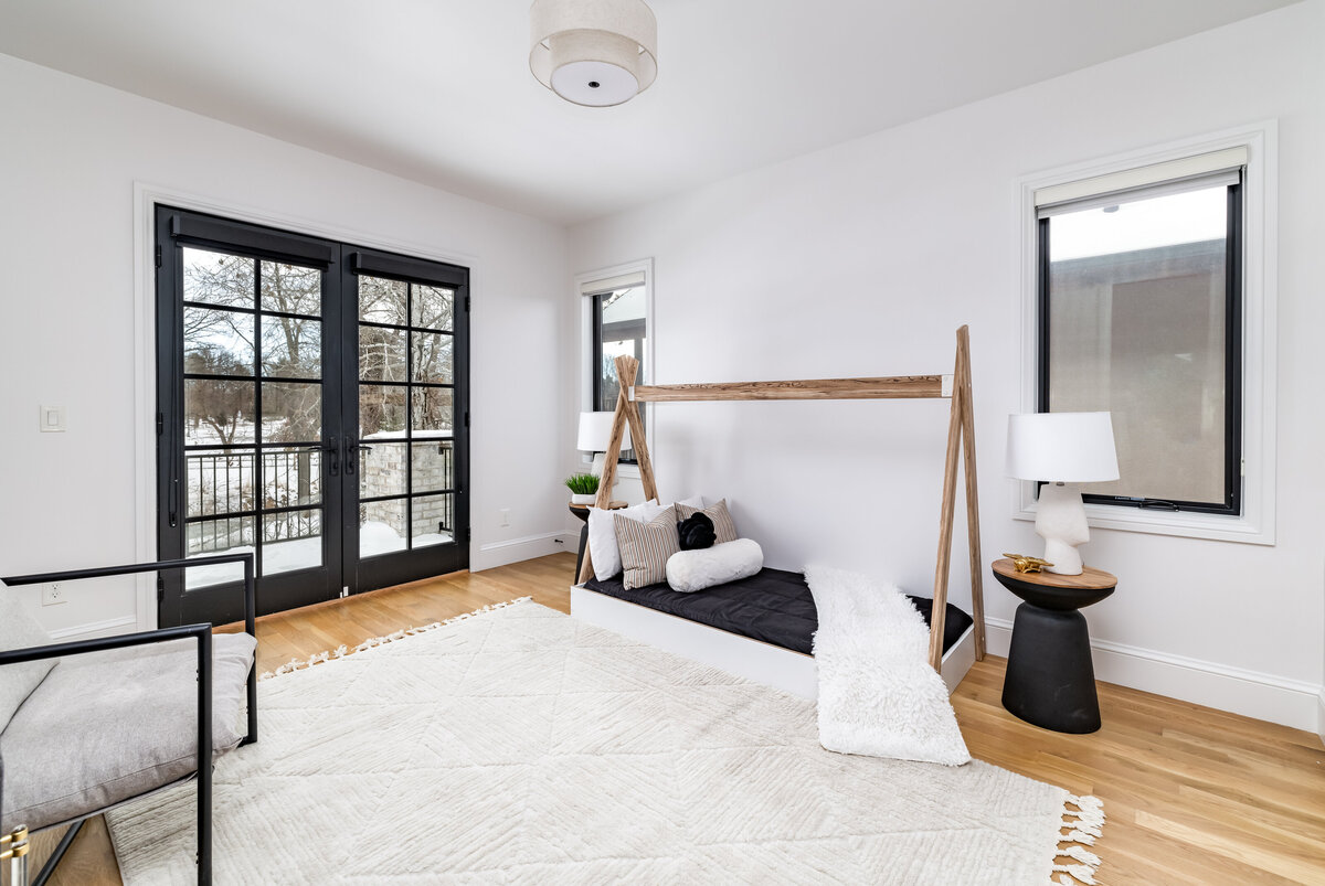 Sec bed-bath-Patio-3