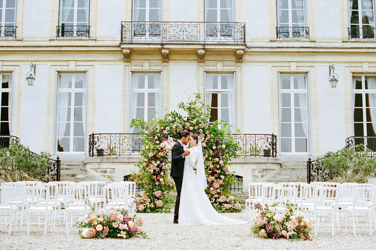 Wedding at Château de Santeny photographed by Lake Como Wedding photographer