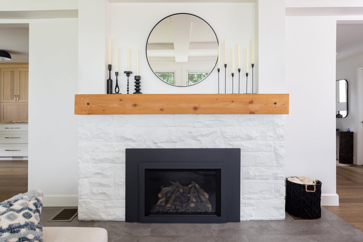 KatCo_Interiors-LakeHouse-LivingRoom-07