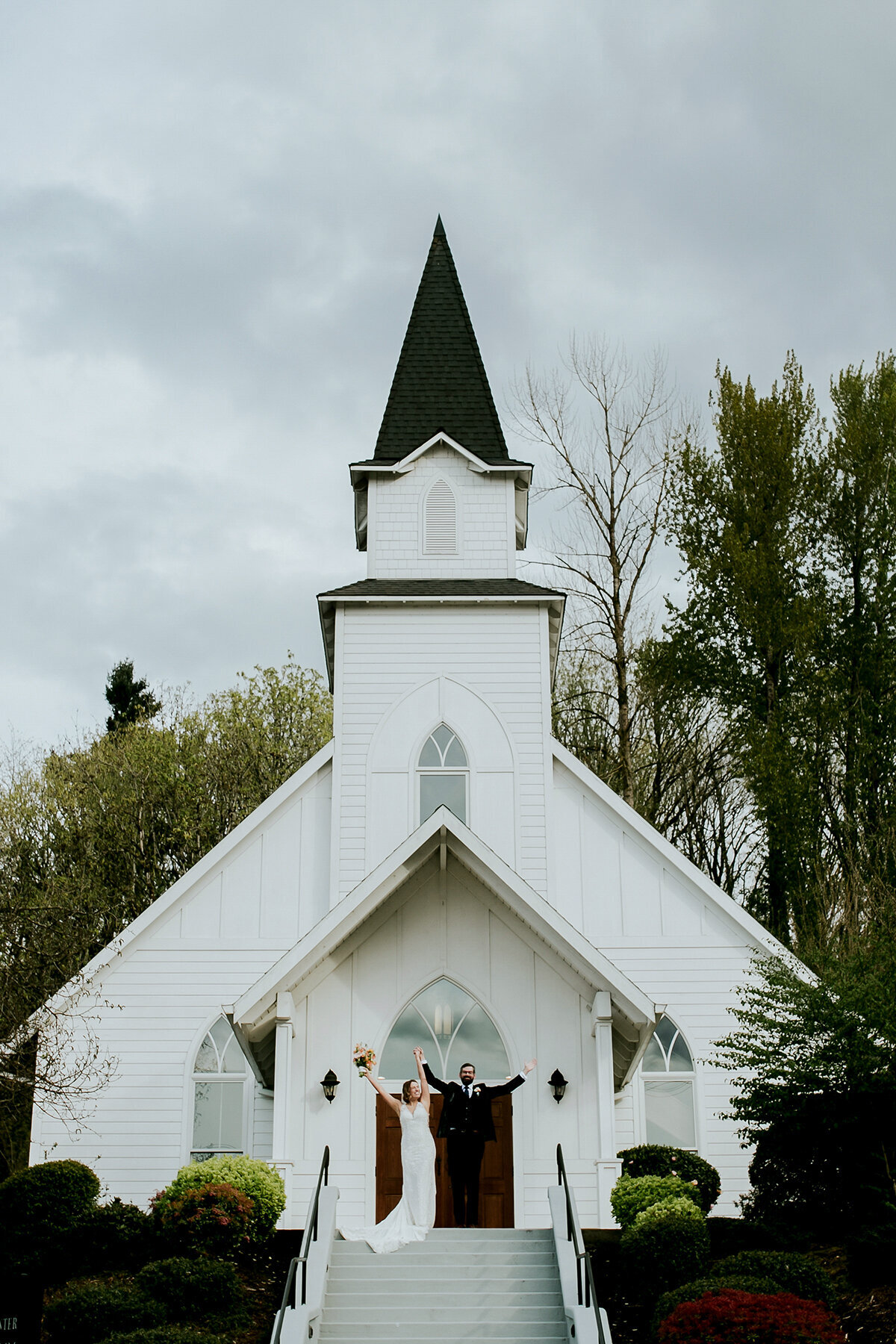 Hazelwood-photo-Portland-wedding-photograher-abernathy-chapel-