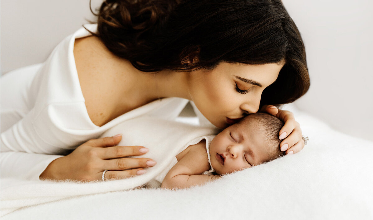 dubai-abu-dhibi-newborn-baby-photography