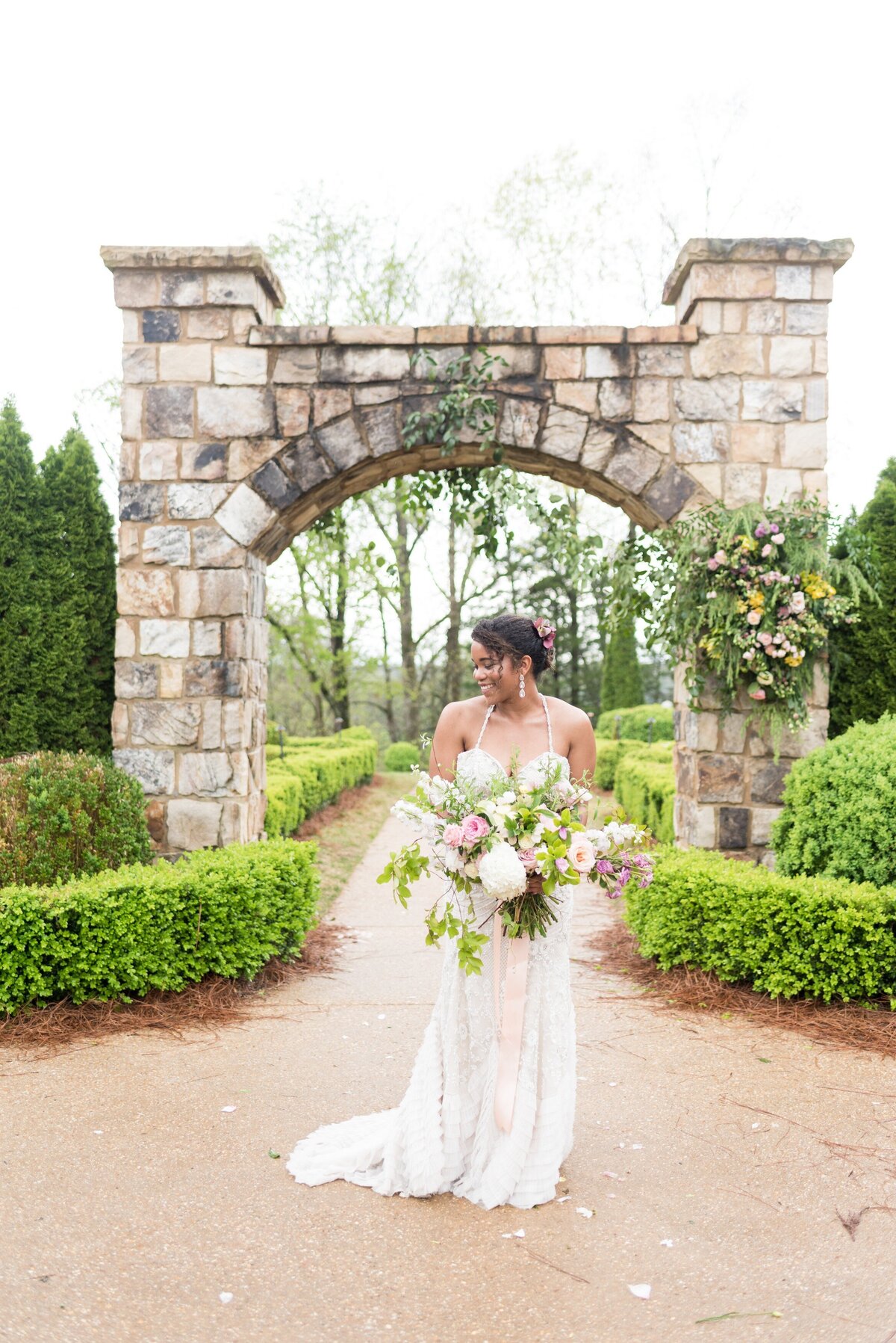 Black-bride-with-floral-bouquet-in-Nashville+1