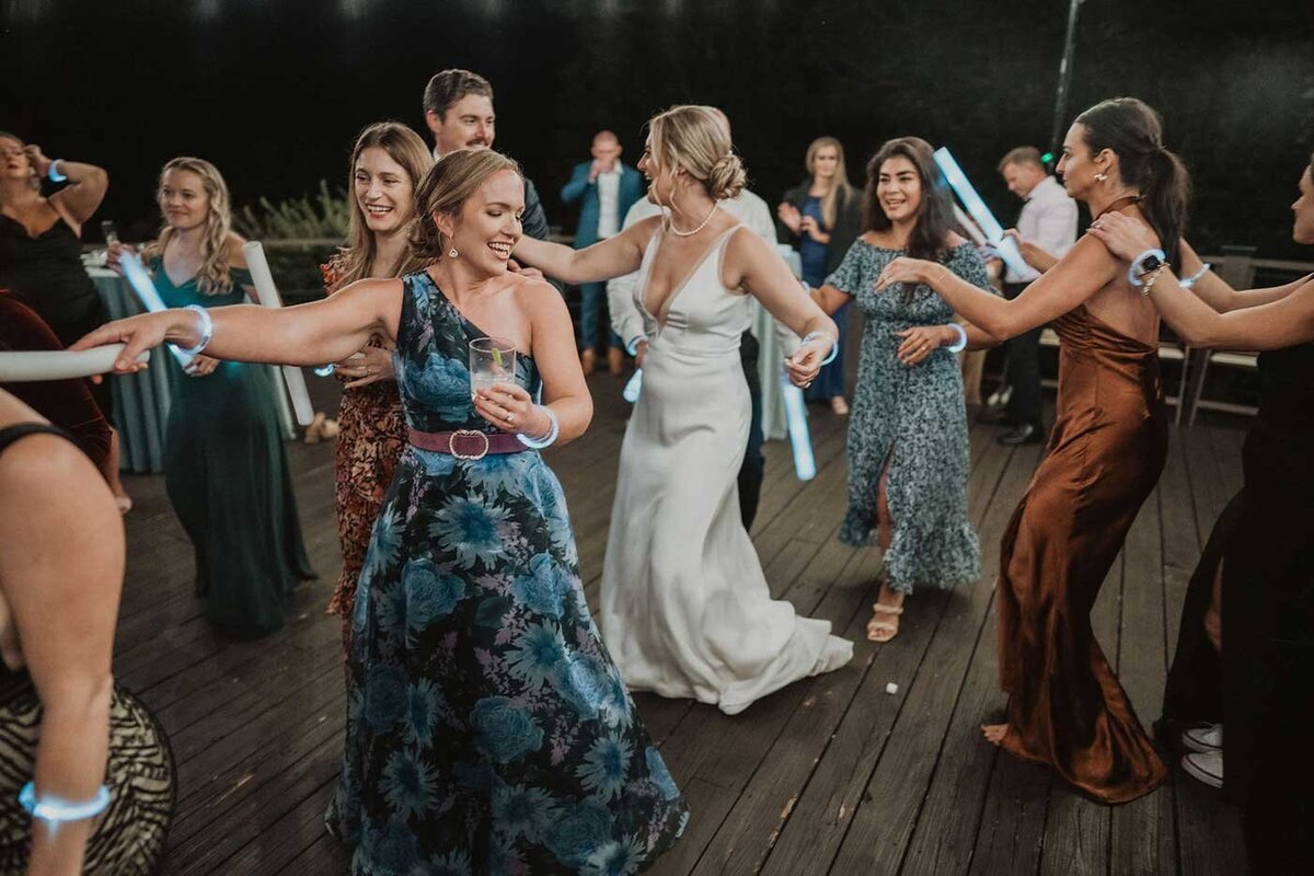 Dancing-at-reception-photos