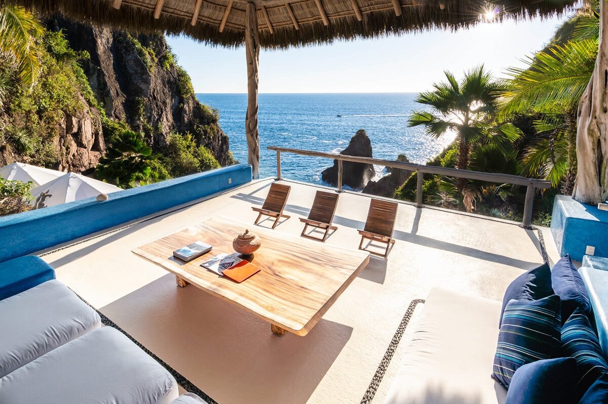 03-3-Careyes-Mexico-Properties-Villas-Nido-de-Amor-Terrace-Lounge-9078