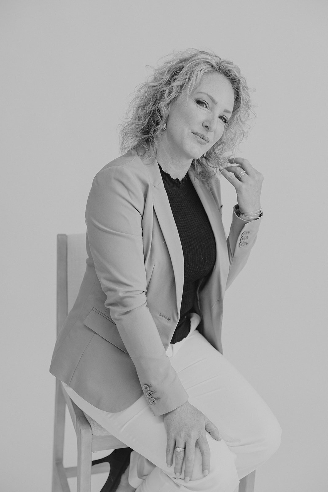 milwaukee-wedding-planner-headshots-11