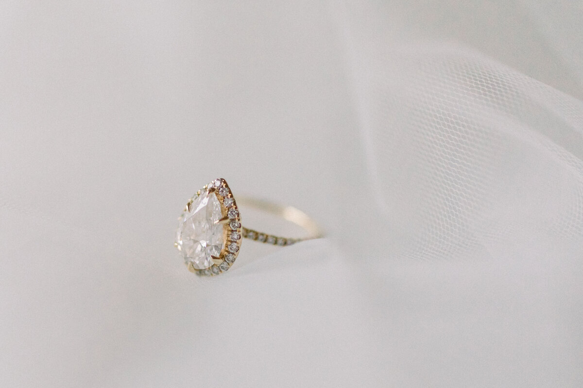 engagement ring, Elegant wedding with vintage inspired details