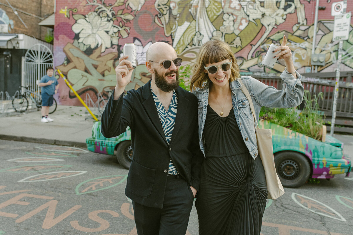 toronto-city-elopement-kensington-market-freespirited-romantic-fun-authentic-wedding-photography-2691
