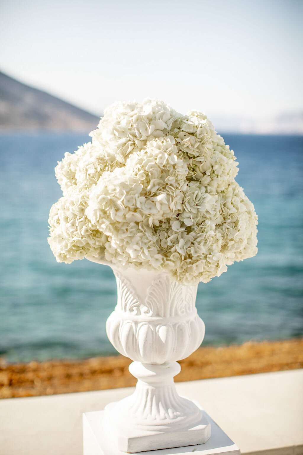 contemporary black and white wedding on kalimnos island (13)