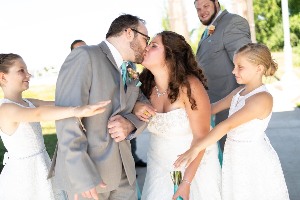 Oshkosh-Wisconsin-Wedding-Photographer23