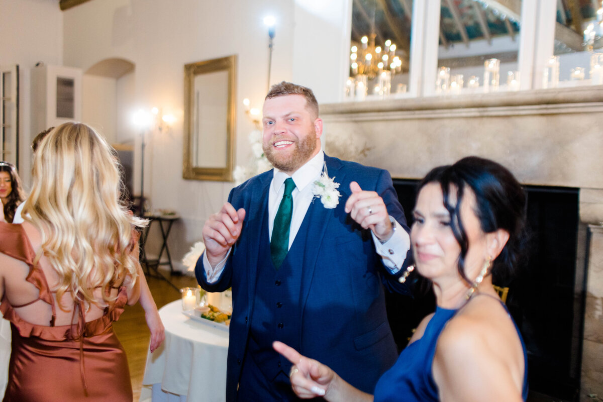 Huntingdon-Valley-Country-Club-Wedding-Reception-Party-Photos_117