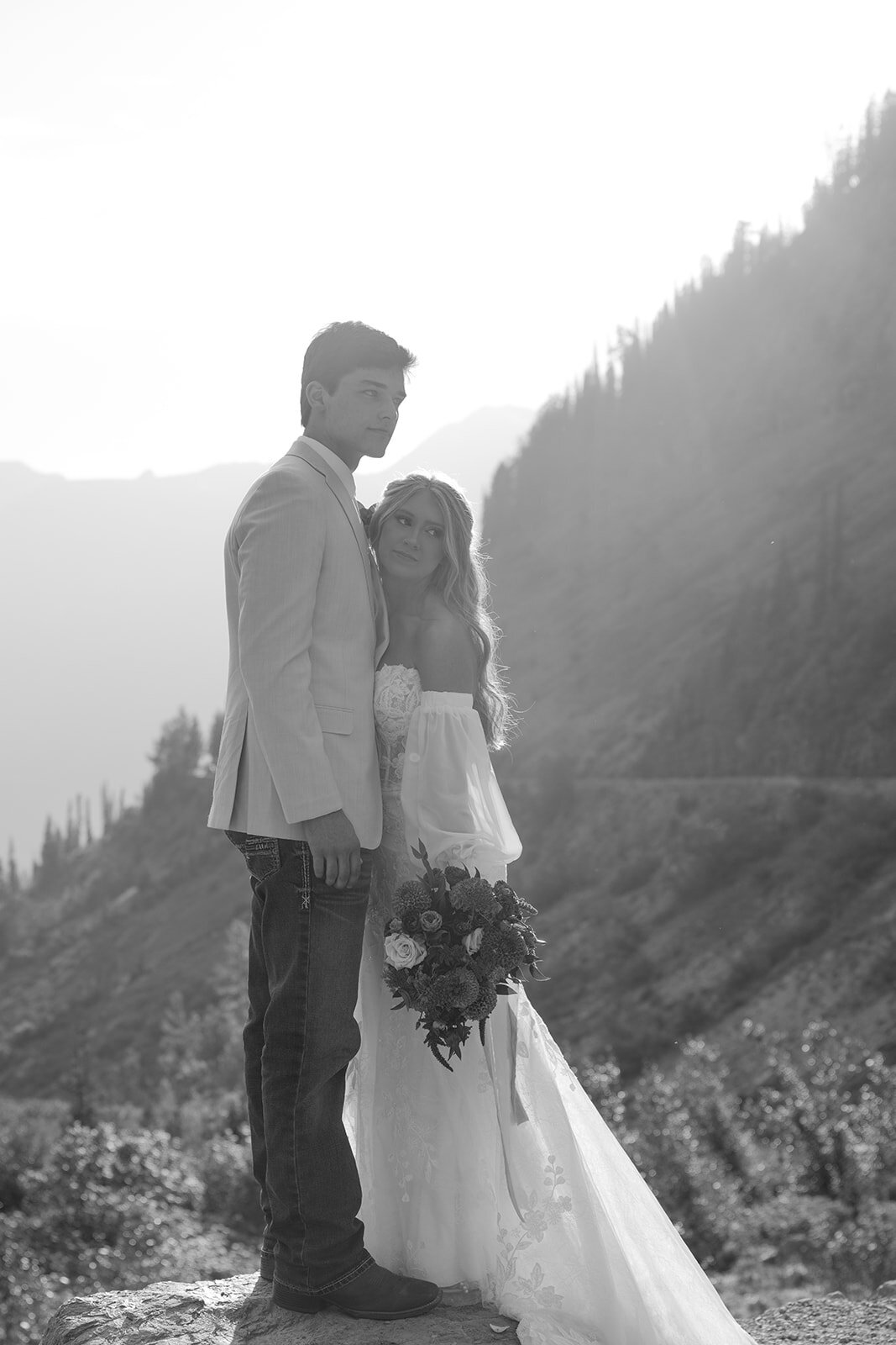 presley-gray-photo-glacier-national-park-elopement-0107