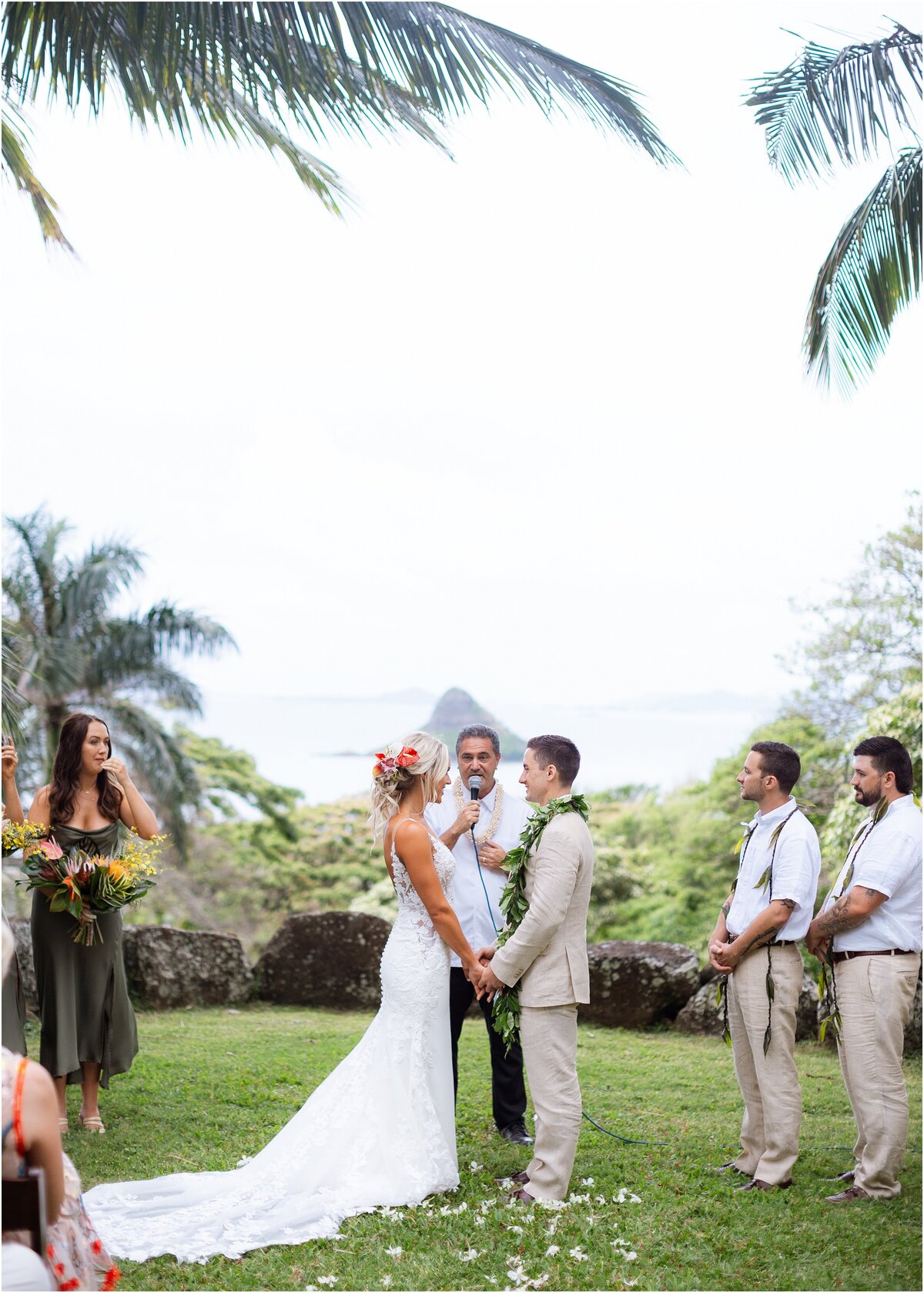 PALIKU-GARDENS-KANEOHE-OAHU-HAWAII-KUALOA-RANCH-WEDDING-71