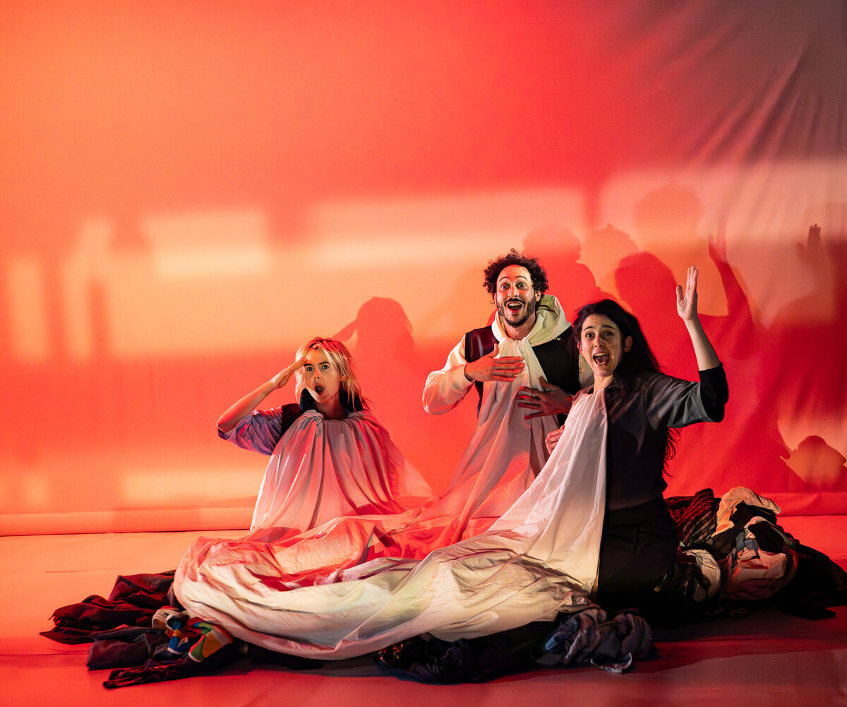 NOUS NOUS REPOSERONS Cie Les Filles de Mai_2190082-Enhanced-NR