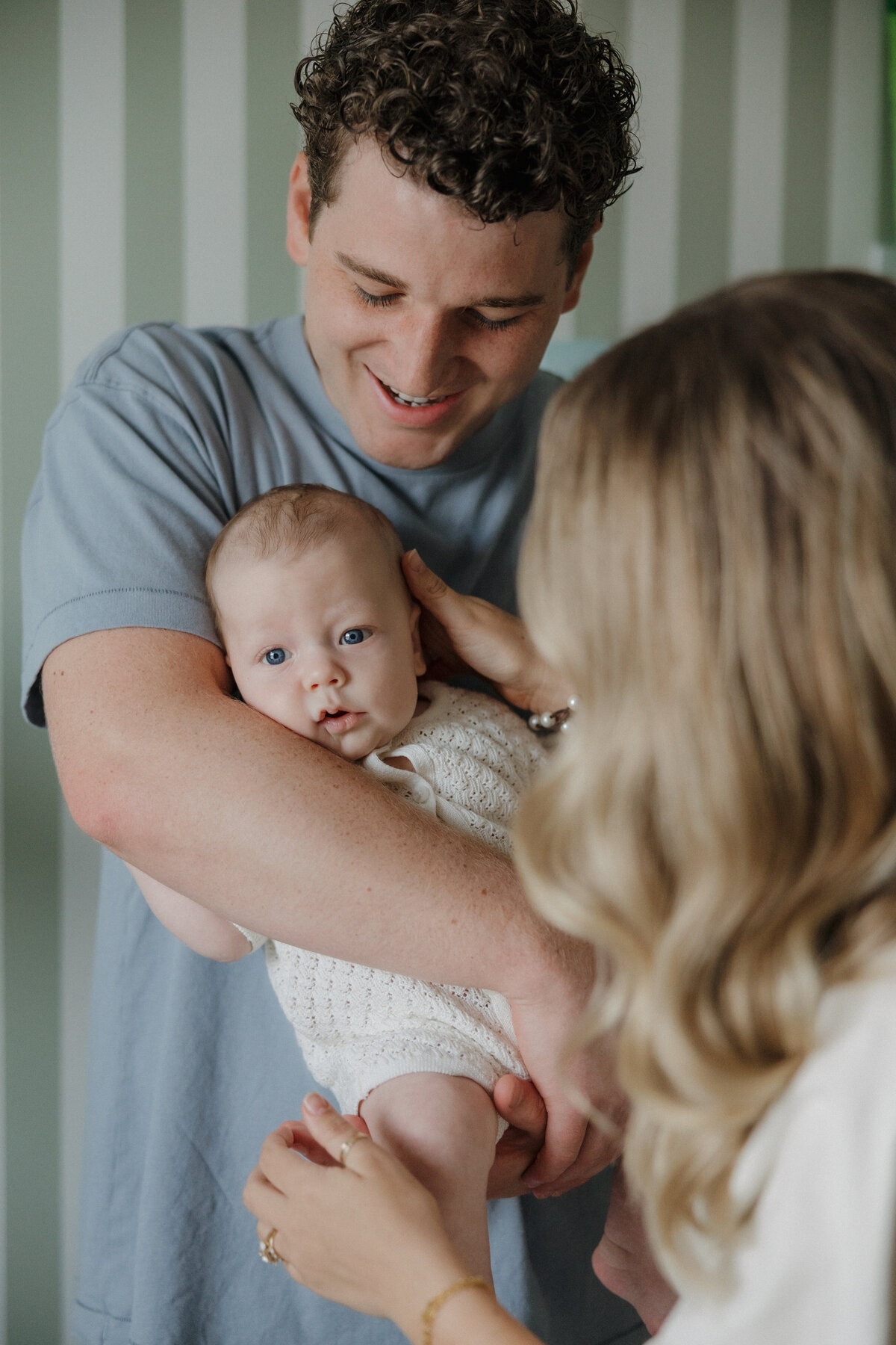 Indianapolis newborn photography candid family portrait