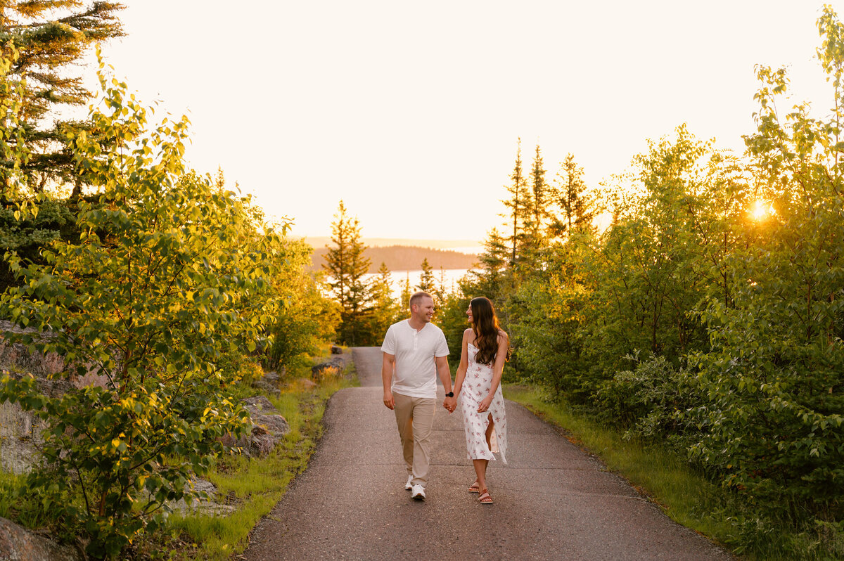 north-shore-minnesota-engagement-session-julianna-mb-photography-13