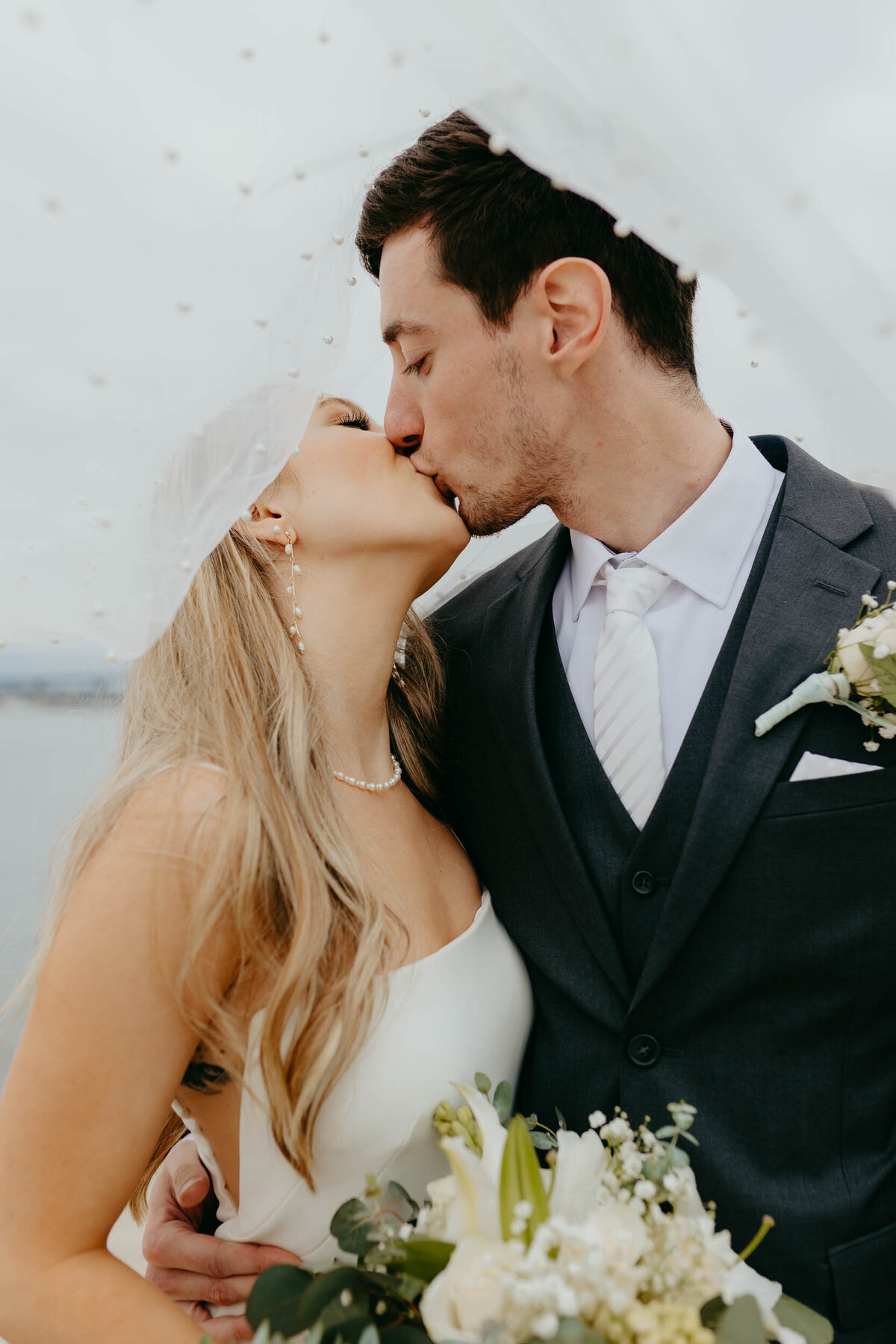 Lexx Creative-Coronado Club Room-San Diego Skyline Beach Wedding-30