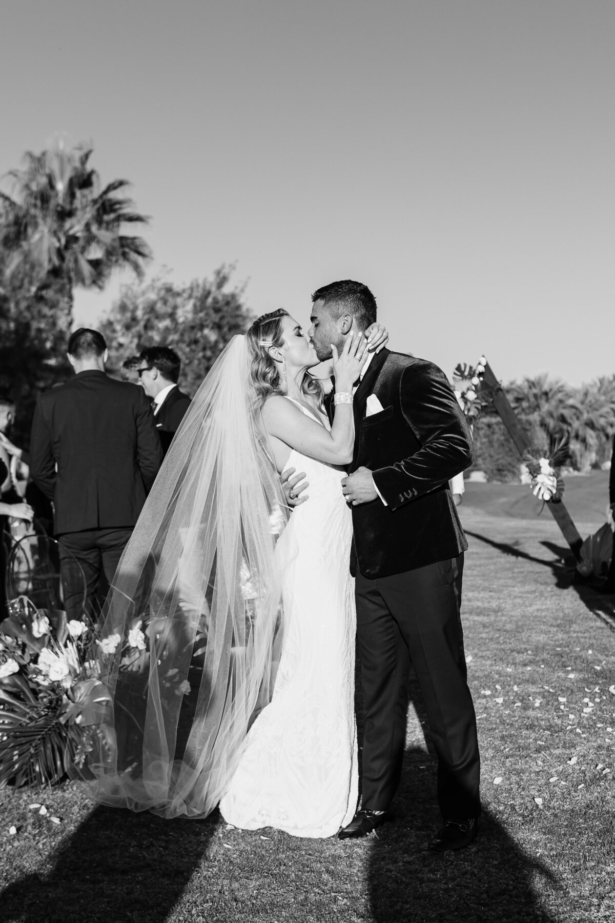 Ali-Joey_Palm-Springs-Wedding_Hannah-Berglund-Photography-564
